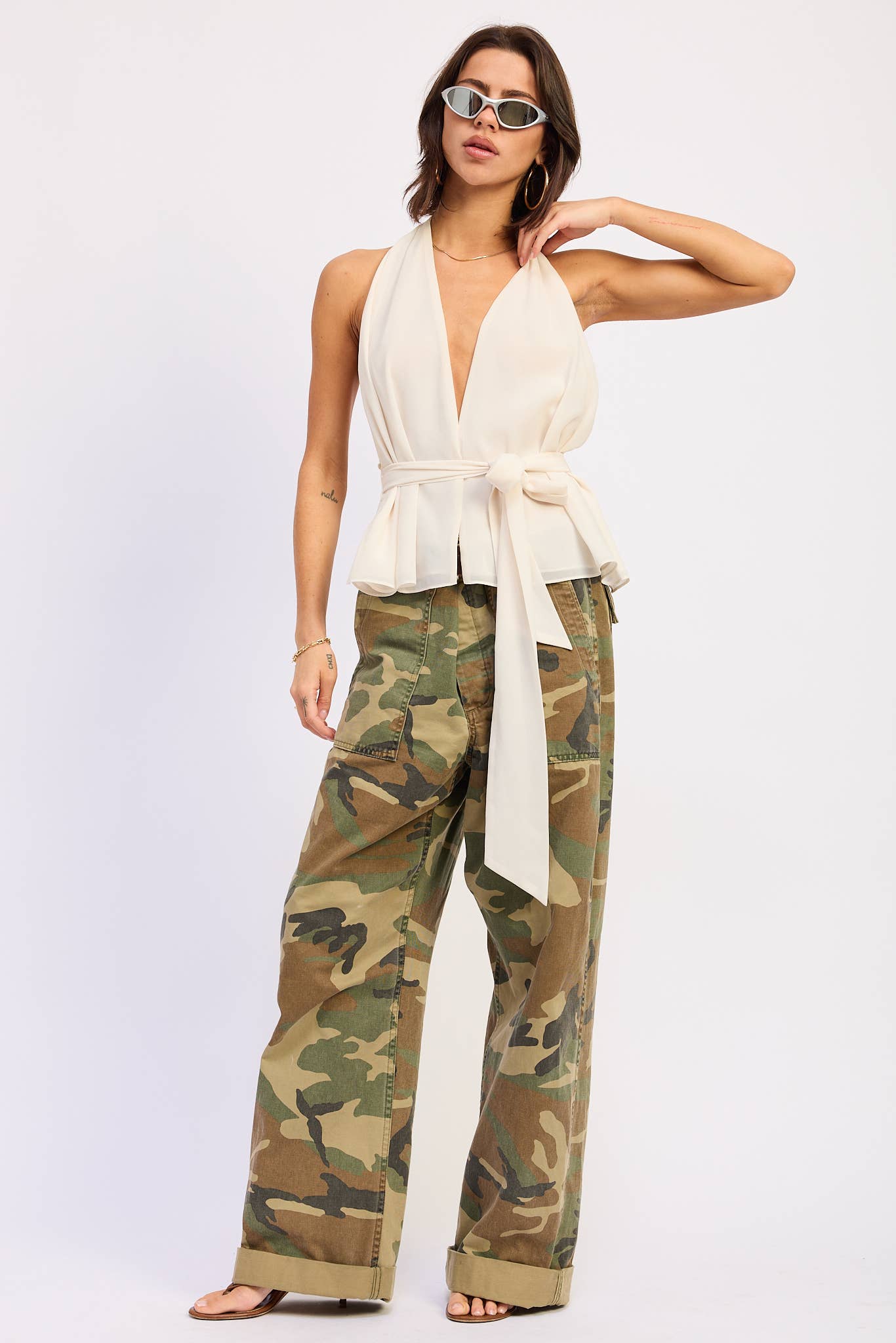 The Veil Halter