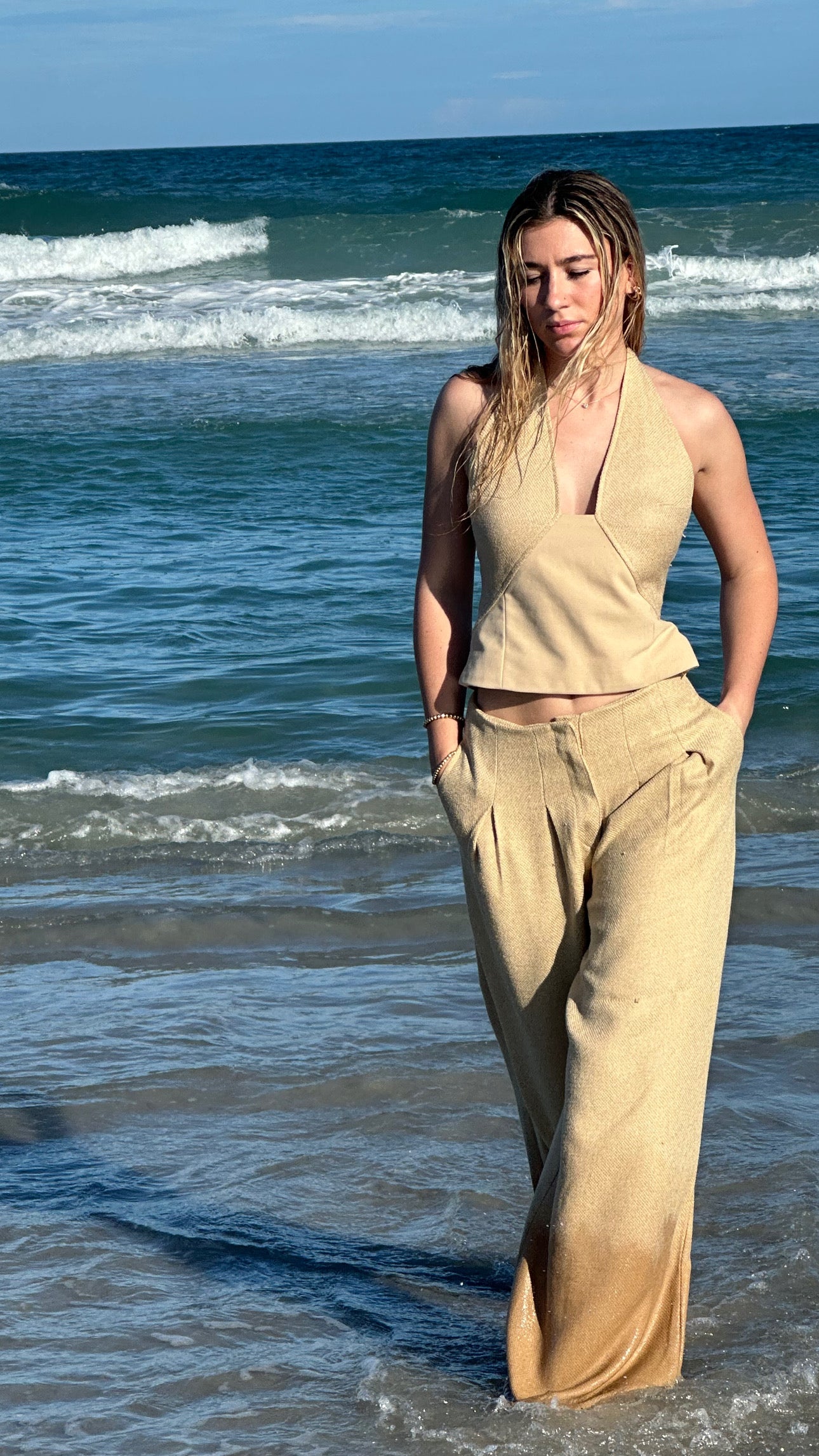 The Bluff Halter
