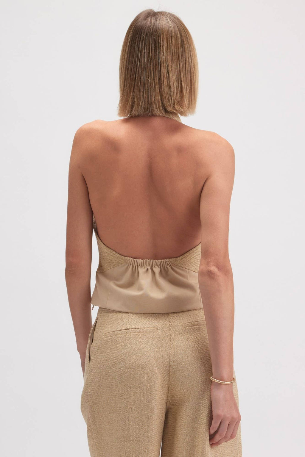 The Bluff Halter